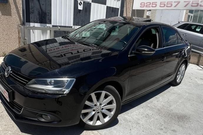 Usado 2013 VW Jetta Advance | 9499 € (Un poco caro) - Imagen 1/4