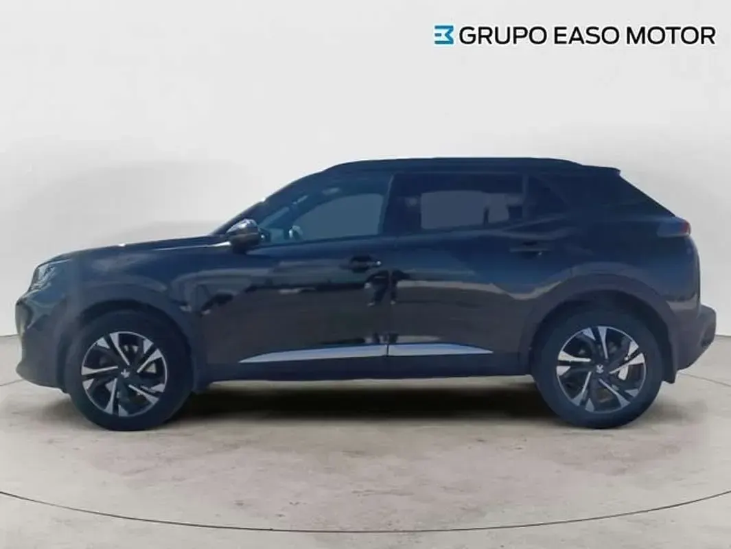 Usado Peugeot 2008 Allure 131 HP (96 kW) 2023 Preto SUV