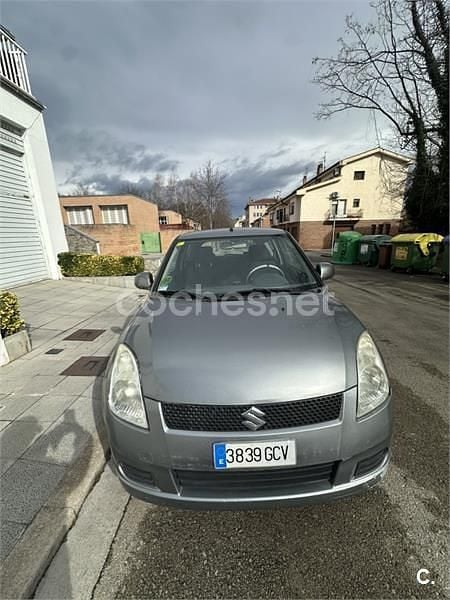 Usado Suzuki Swift GL 92 CV (67 kW) 2007 Gris / plata Utilitario