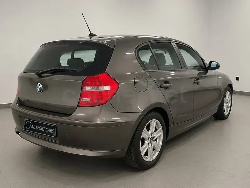 Usado BMW 118 Efficient Dynamics 143 CV (105 kW) 2007 Gris / plata Utilitario