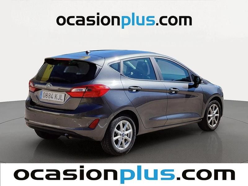 Usado Ford Fiesta Trend+ 86 CV (63 kW) 2018 Gris Utilitario