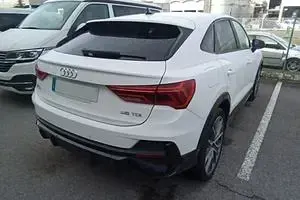 Usado Audi Q3 Sportback 150 CV (110 kW) 2021 Blanco metalizado SUV