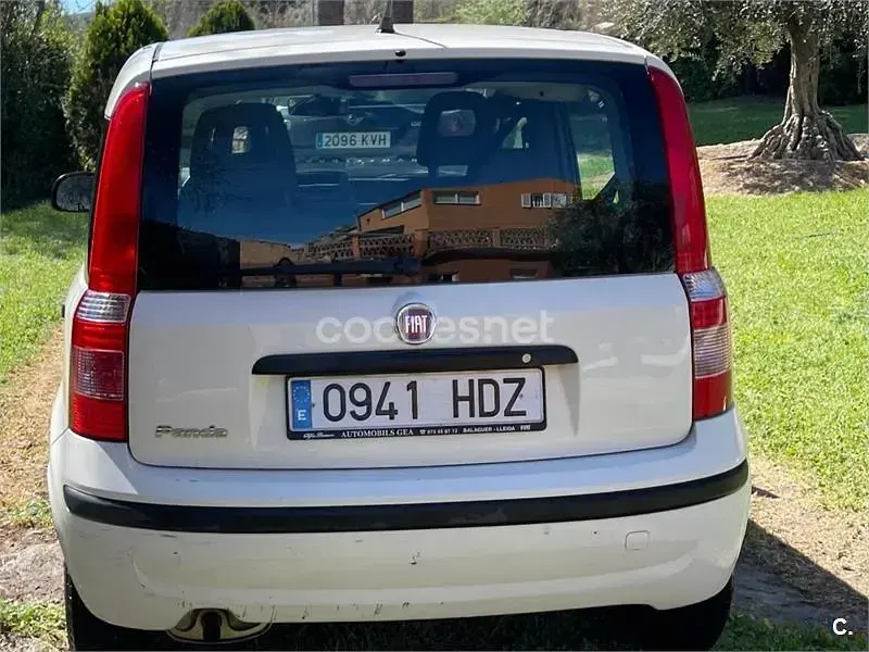 Usado Fiat Panda Dynamic 69 CV (50 kW) 2011 Blanco Utilitario
