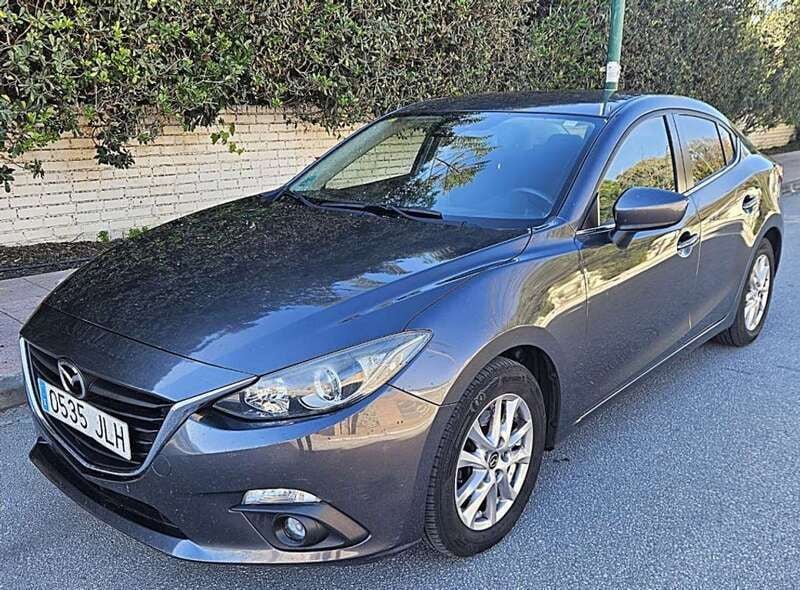 Gris Usado 2016 Mazda 3 Style Utilitario | 6499 € (Precio justo) - Imagen 1/4