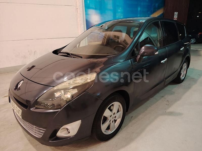 Gris / plata Usado 2010 Renault Grand Scénic III Dynamique Monovolumen | 2860 € (Buen precio) - Imagen 1/4