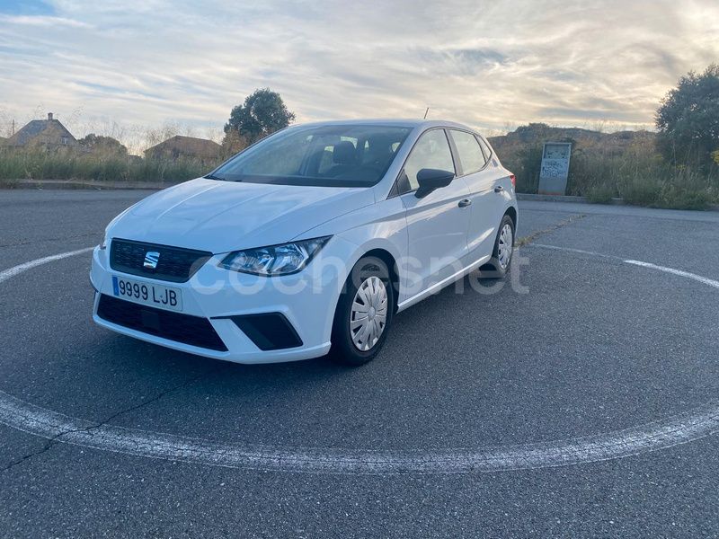 Blanco Usado 2020 Seat Ibiza Business Berlina | 9849 € (Precio justo) - Imagen 1/4