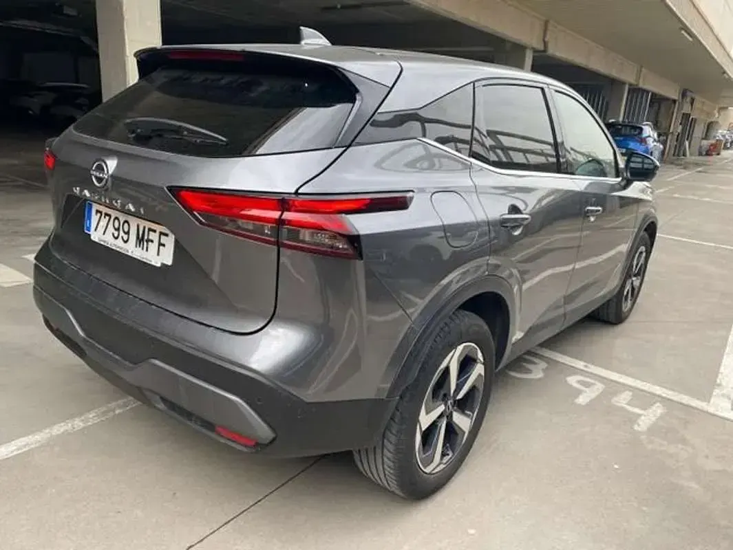 Usado Nissan Qashqai N-Connecta 141 CV (103 kW) 2023 Gris SUV