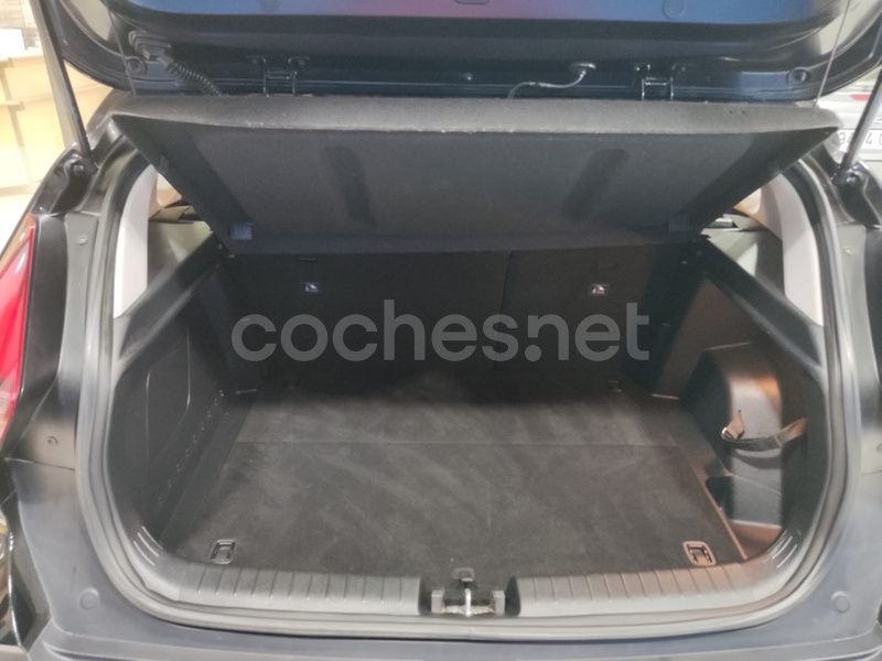 Usado Hyundai Bayon 100 CV (73 kW) 2023 Negro SUV