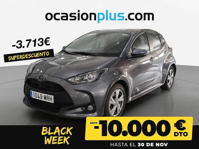 Blanco Usado 2024 Toyota Yaris Hybrid Active Berlina | 18.190 € (Buen precio) - Imagen 1/4
