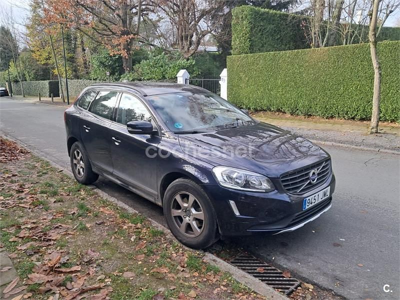 Usado Volvo XC60 Momentum 136 CV (100 kW) 2016 Azul SUV