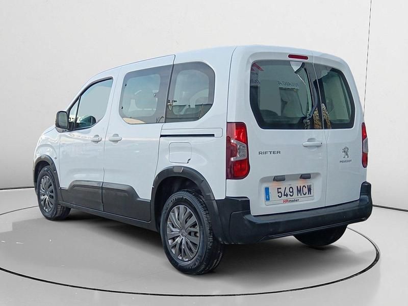 Usado Peugeot Rifter Active 102 CV (75 kW) 2021 Blanco Monovolumen