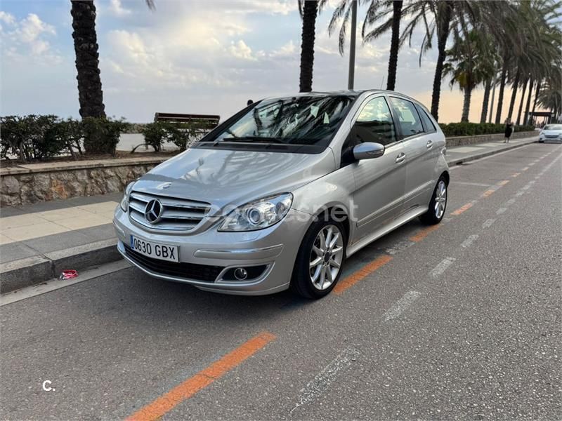 Gris / plata Usado 2008 Mercedes B200 Monovolumen | 7200 € (Precio justo) - Imagen 1/4
