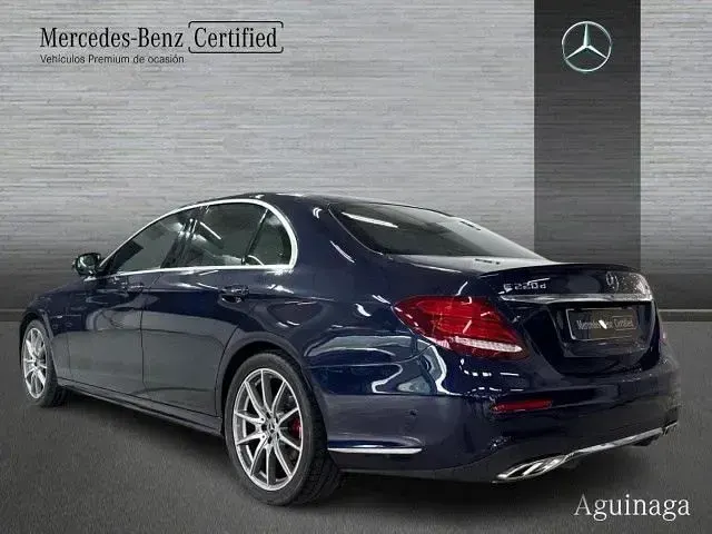 Usado Mercedes E220 AMG line 194 CV (142 kW) 2020 Azul cavansita
