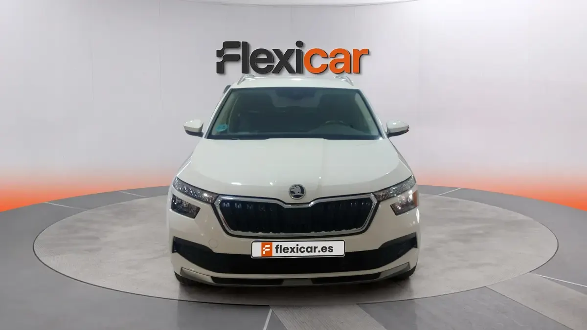 Usado Skoda Kamiq Selection 116 CV (85 kW) 2024 Blanco SUV