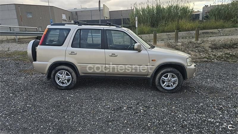 Usado Honda CR-V 128 CV (94 kW) 1999 Beige SUV