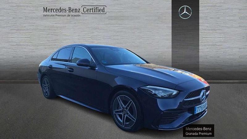 Usado Mercedes C220 AMG line 200 CV (147 kW) 2022 Azul Berlina