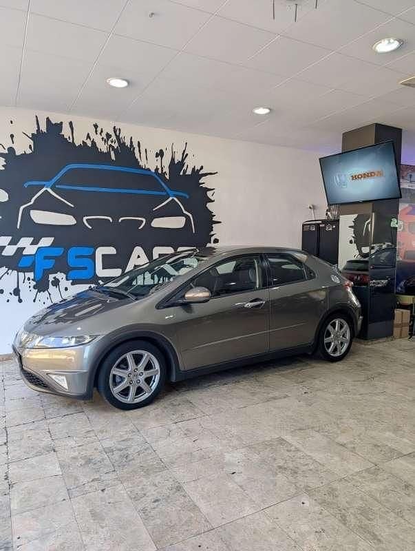 Gris Usado 2006 Honda Civic Comfort Utilitario | 5890 € (Precio justo) - Imagen 1/4
