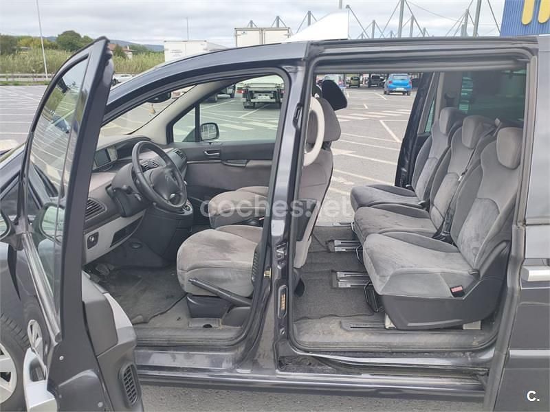 Usado Citroën C8 120 CV (88 kW) 2007 Gris / plata Monovolumen