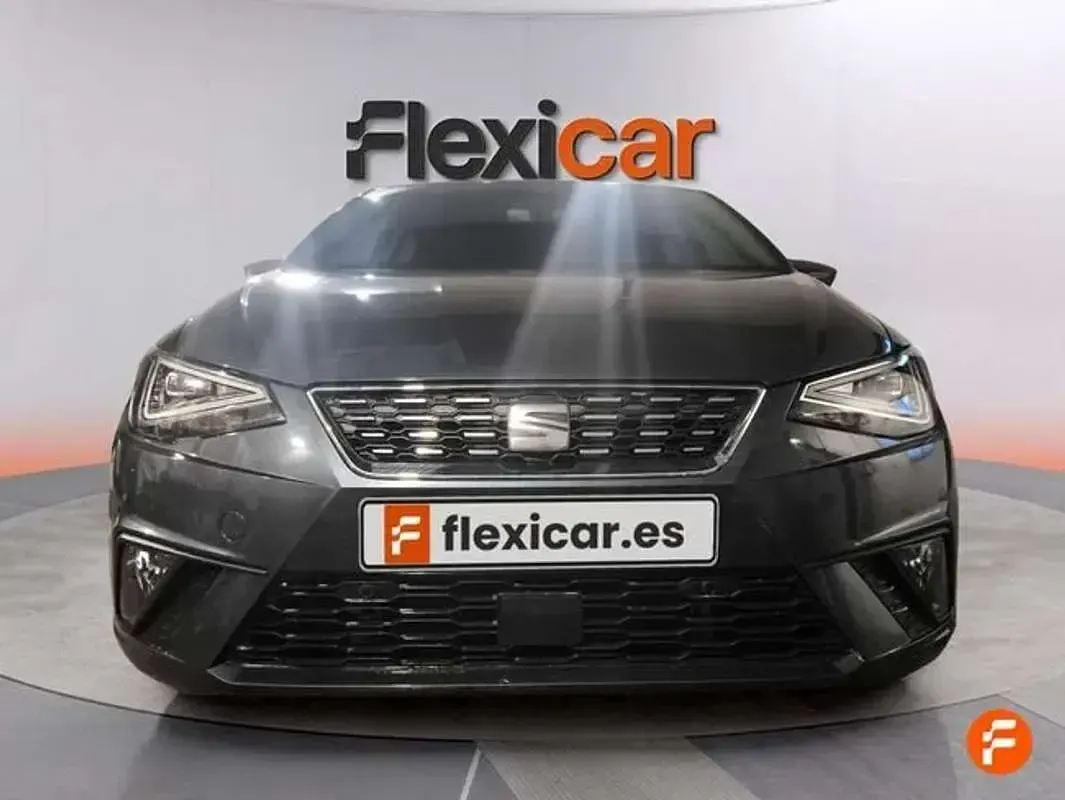 Usado Seat Ibiza Reference 80 CV (58 kW) 2024 Gris Utilitario