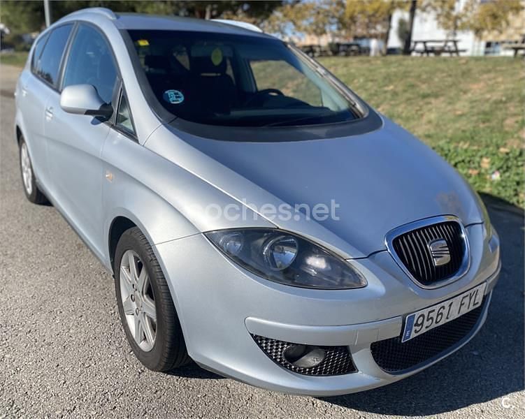 Gris / plata Usado 2007 Seat Altea XL Reference Monovolumen | 5000 € (Super precio) - Imagen 1/4