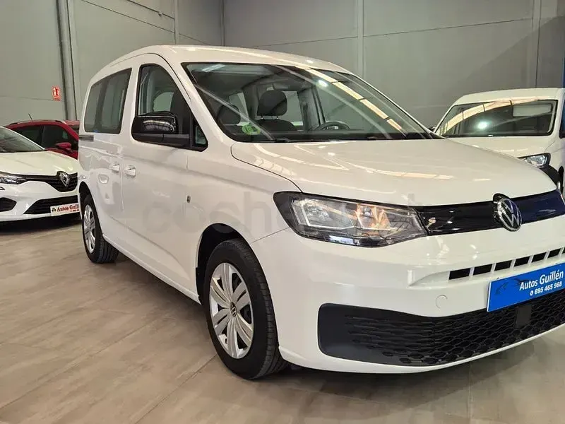 Usado VW Caddy 102 CV (75 kW) 2025 Blanco Monovolumen