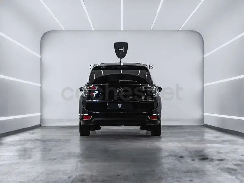 Usado Citroën Grand C4 Picasso Feel 120 CV (88 kW) 2017 Negro Monovolumen