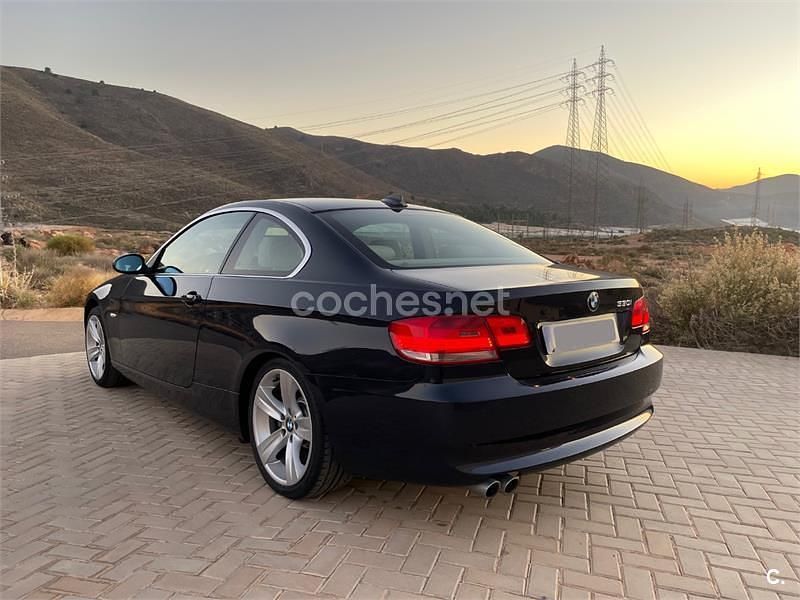 Usado BMW 330 Sport Line 272 CV (200 kW) 2007 Azul Coupe