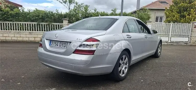 Usado Mercedes S320 204 CV (150 kW) 2006 Gris / plata Berlina