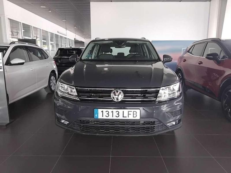 Usado VW Tiguan Edition 131 HP (96 kW) 2020 Cinzento SUV
