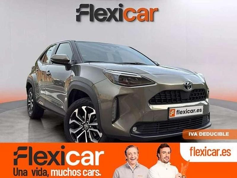 Beige Usado 2023 Toyota Yaris Cross Active SUV | 21.490 € (Precio justo) - Imagen 1/4