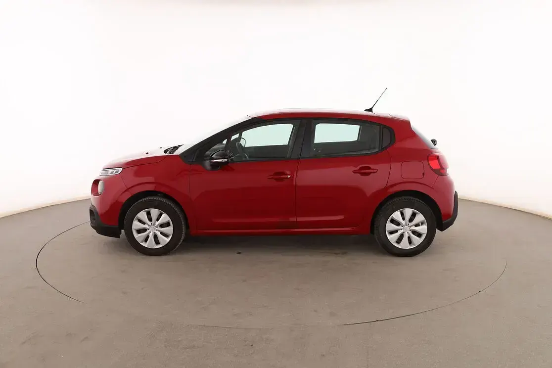 Usado Citroën C3 Feel 82 CV (60 kW) 2019 Rojo Utilitario