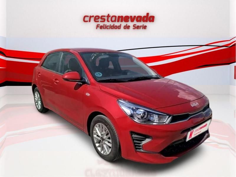 Usado Kia Rio 84 CV (61 kW) 2022 Rojo