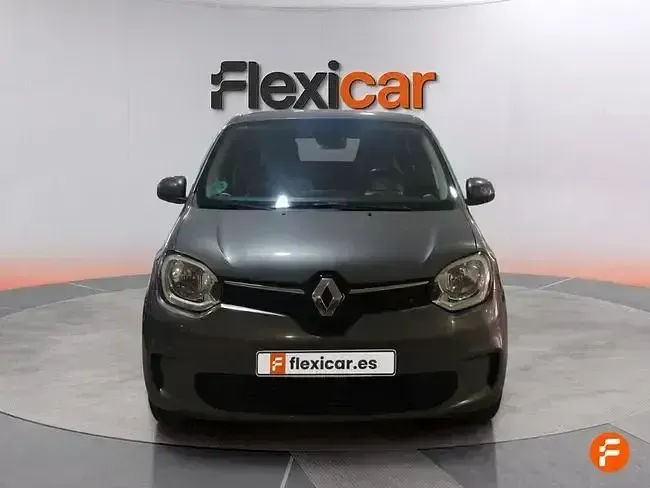 Usado Renault Twingo Zen 60 kW (82 CV) 2021 Gris Utilitario