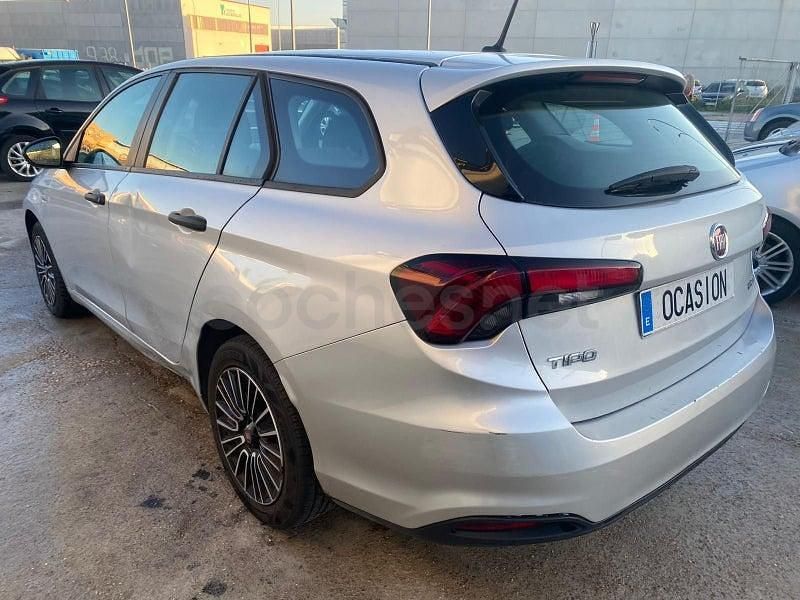 Usado Fiat Tipo Cross 130 HP (95 kW) 2022 Cinzento Carrinha