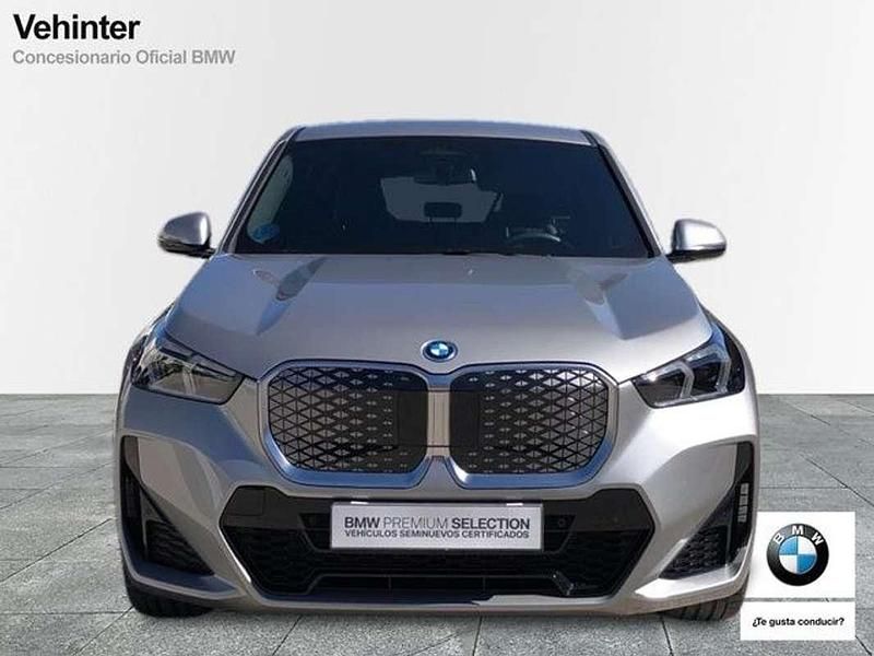 Usado BMW iX1 230 kW (313 CV) 2024 Plateado SUV