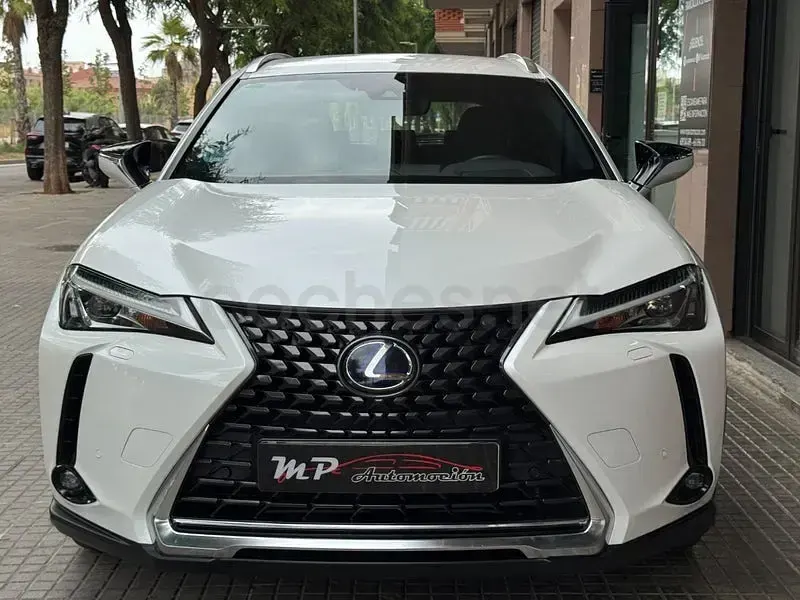 Usado Lexus UX 184 CV (135 kW) 2022 Blanco SUV