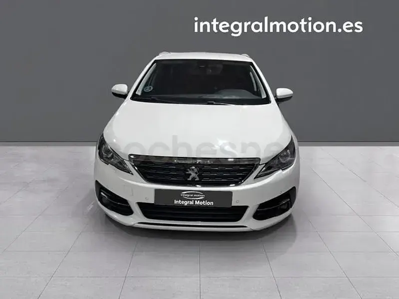 Usado Peugeot 308 SW Allure 130 CV (95 kW) 2021 Blanco Familiar