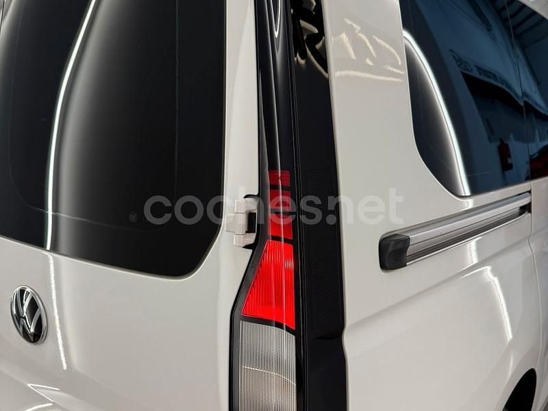 Usado VW Caddy Maxi California 102 CV (75 kW) 2023 Blanco Monovolumen