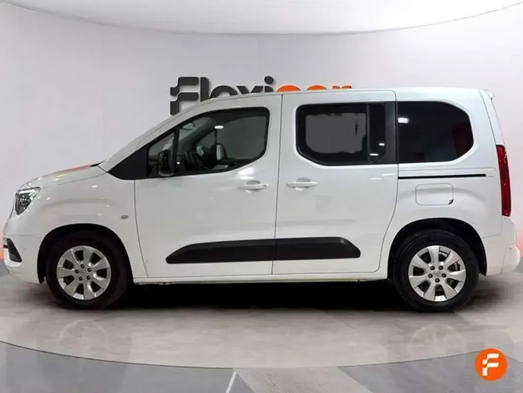 Usado Opel Combo Life Edition 102 CV (75 kW) 2021 Blanco Monovolumen