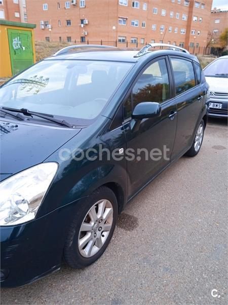 Verde Usado 2005 Toyota Corolla Verso Sol Monovolumen | 3500 € (Precio justo) - Imagen 1/4