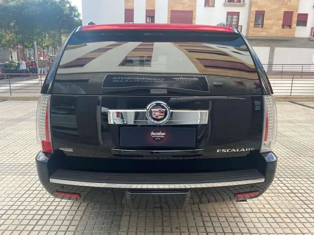 Usado Cadillac Escalade 409 CV (300 kW) 2011 Negro SUV