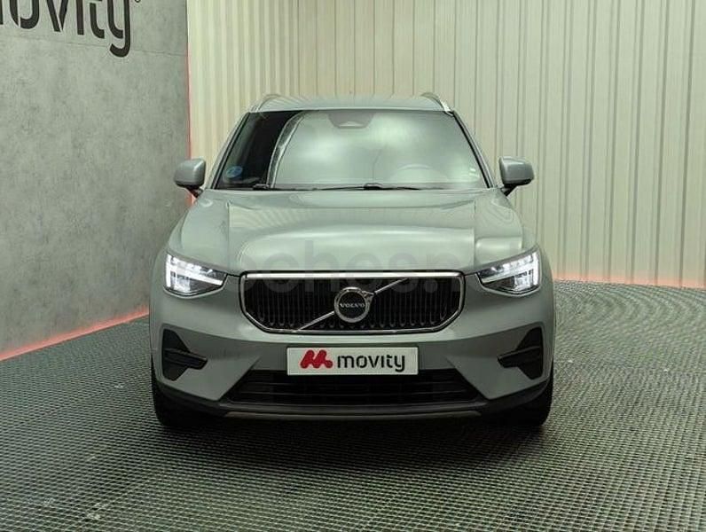 Usado Volvo XC40 Core 163 CV (119 kW) 2023 Gris / plata SUV