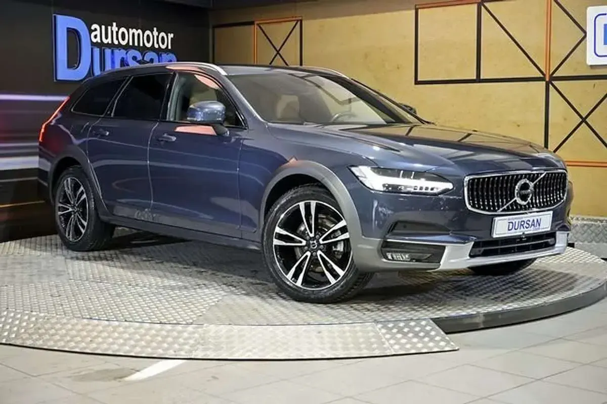 Usado Volvo V90 Pro 192 CV (141 kW) 2019 Azul Familiar