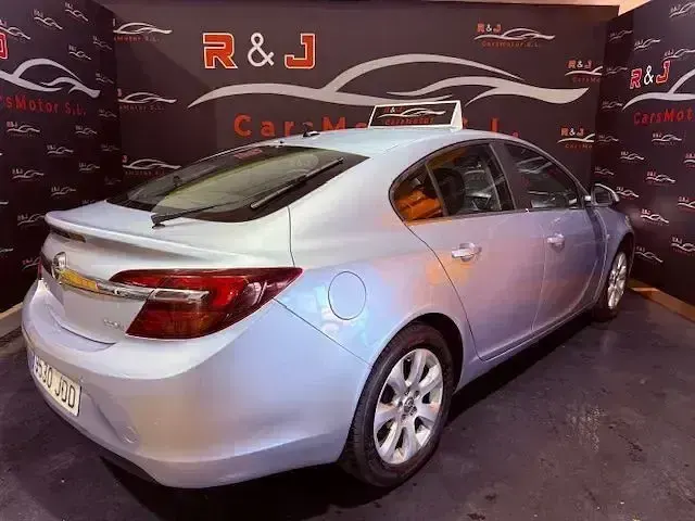 Usado Opel Insignia Excellence 140 CV (102 kW) 2015 Azul Berlina
