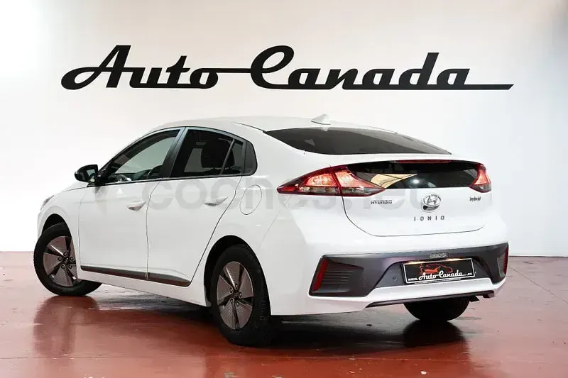 Usado Hyundai Ioniq 141 CV (103 kW) 2021 Blanco Utilitario