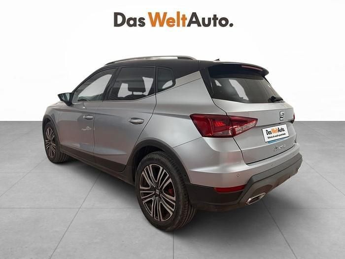 Gris plata Usado 2024 Seat Arona FR SUV | 21.900 € (Caro) - Imagen 1/4