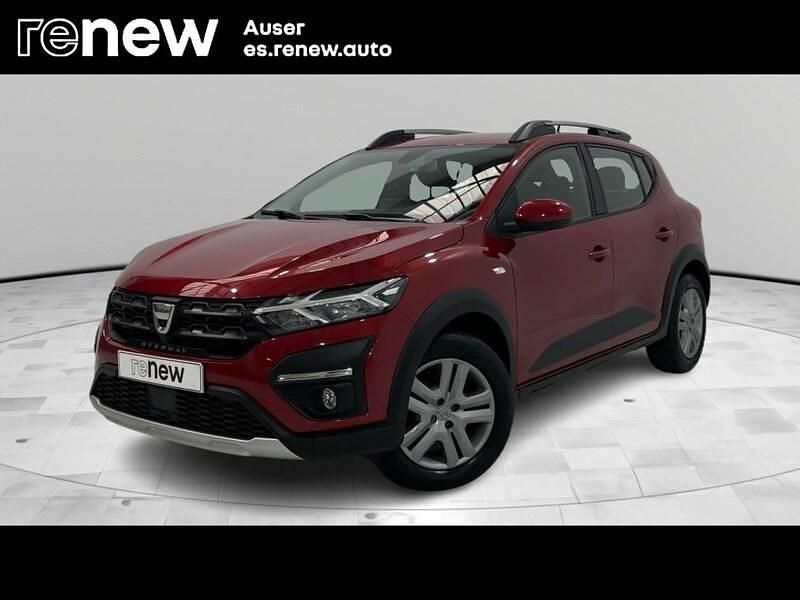 Usado Dacia Sandero Comfort 91 CV (66 kW) 2022 Rojo Berlina