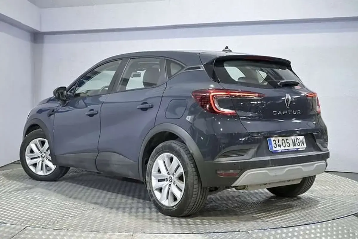 Usado Renault Captur Techno 160 CV (117 kW) 2023 Azul SUV