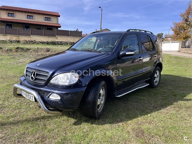 Azul Usado 2004 Mercedes ML270 Edition SUV | 5950 € (Precio justo) - Imagen 1/4