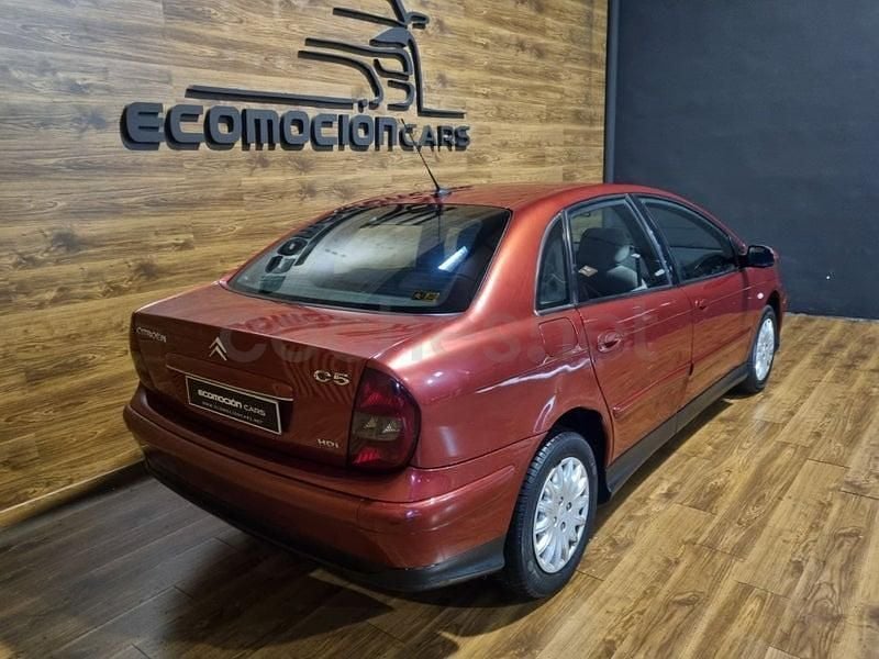 Usado Citroën C5 Exclusive 110 CV (80 kW) 2002 Granate Berlina